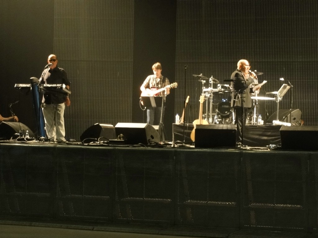 02 BEF soundcheck - Midge Ure.jpg