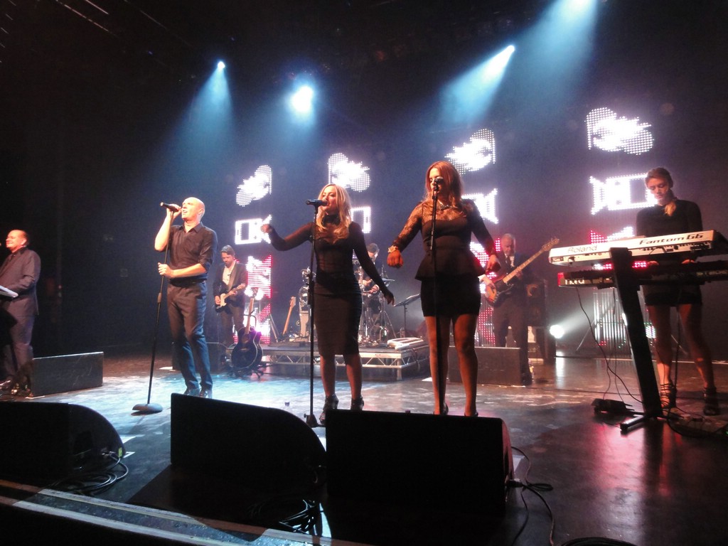 61 Heaven 17 live at the SBE 2012.jpg