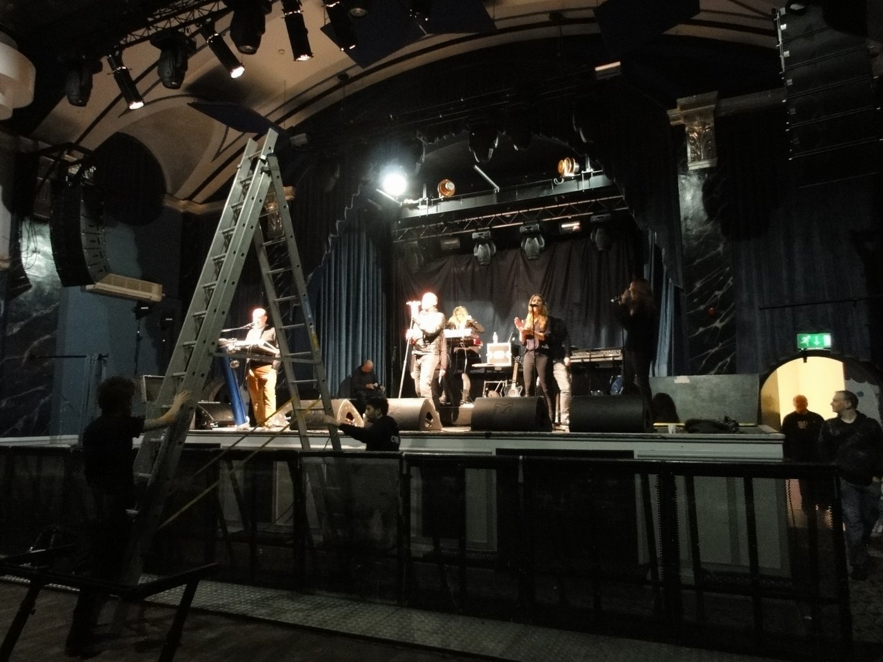 07 Heaven 17 soundcheck in Leamington Spa.jpg