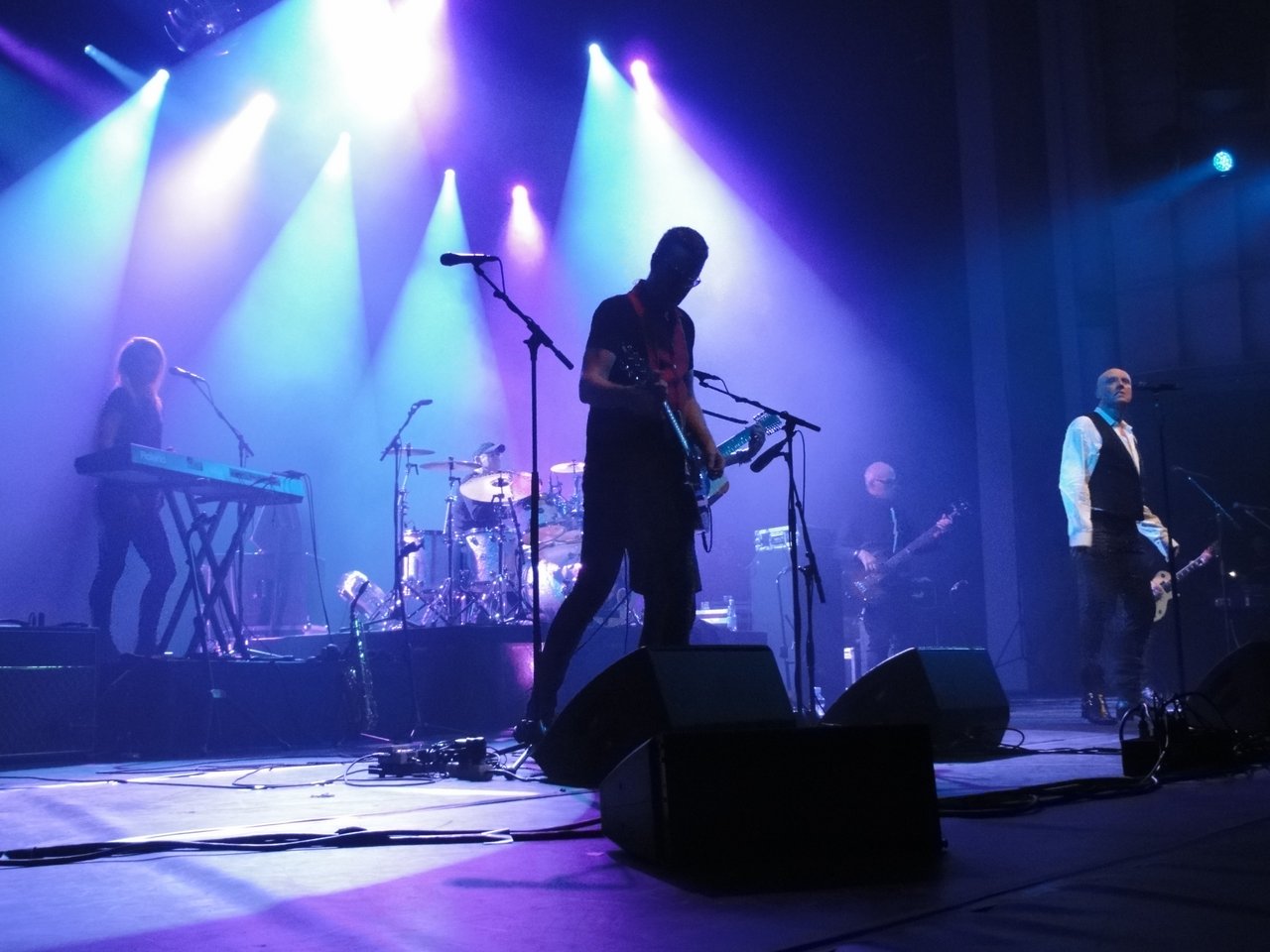 31 Holy Holy live at the Tampere-talo.jpg