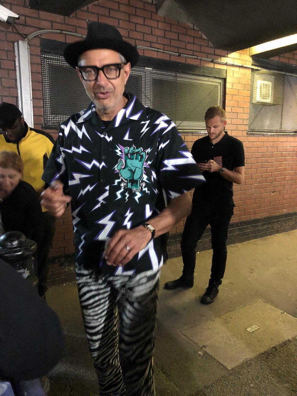 72 Jeff Goldblum outside Shepherds Bush Empire.JPG