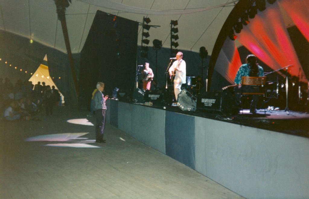 MidgeUre03.jpg