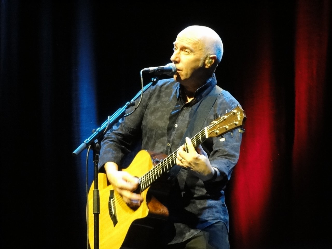 11 Midge Ure live in Tallinn 2014.jpg