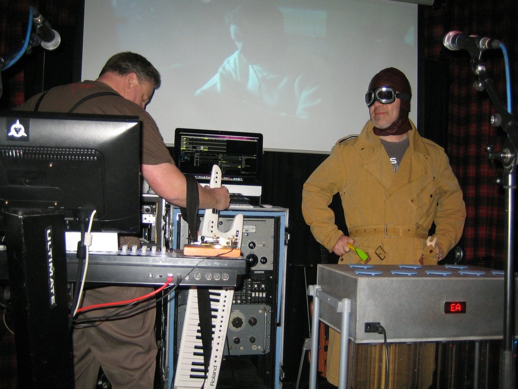 46 The Pirate Twins featuring Thomas Dolby.JPG