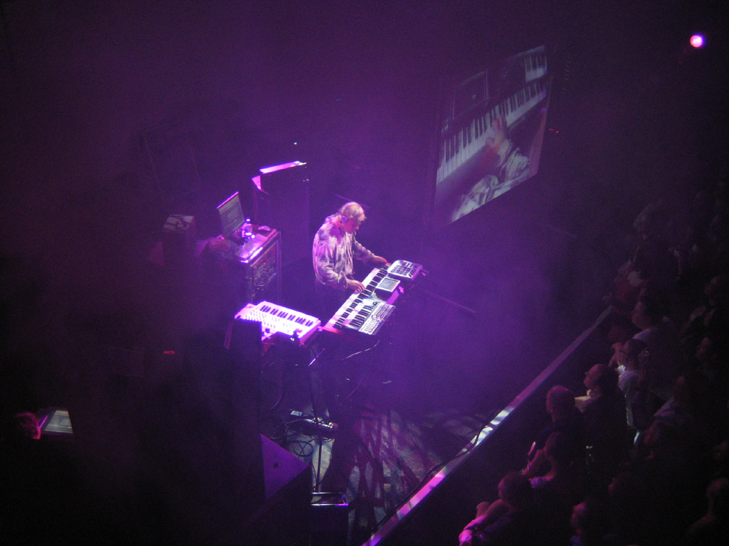 ThomasDolby09.jpg