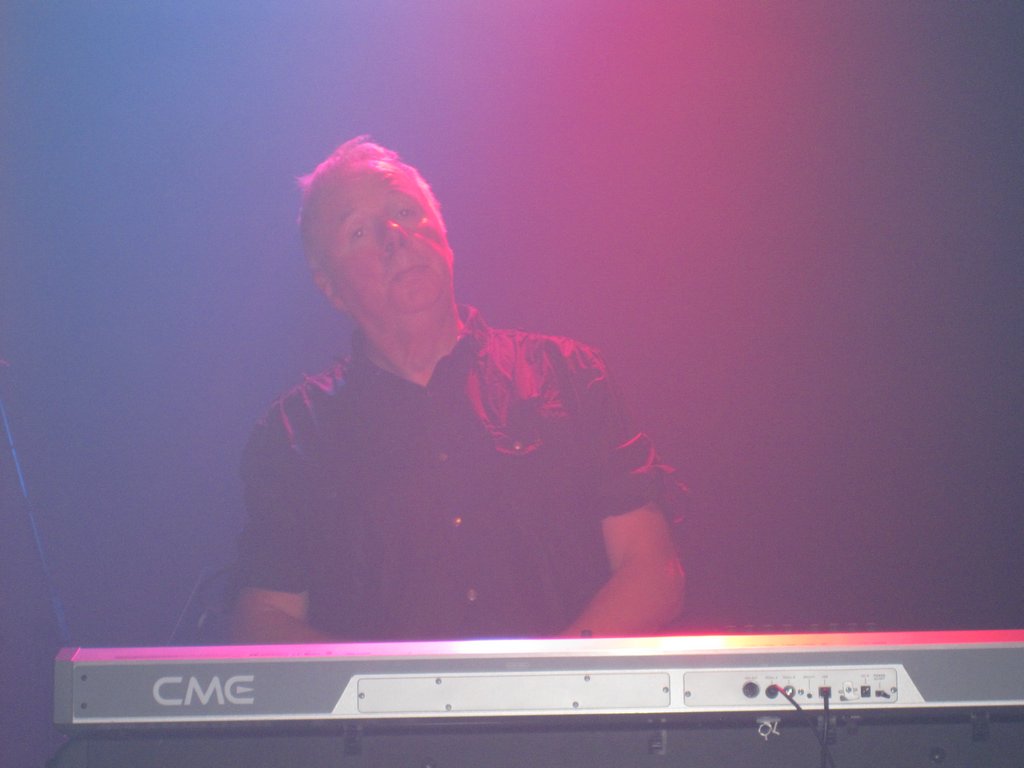 16 Billy played keyboards.jpg