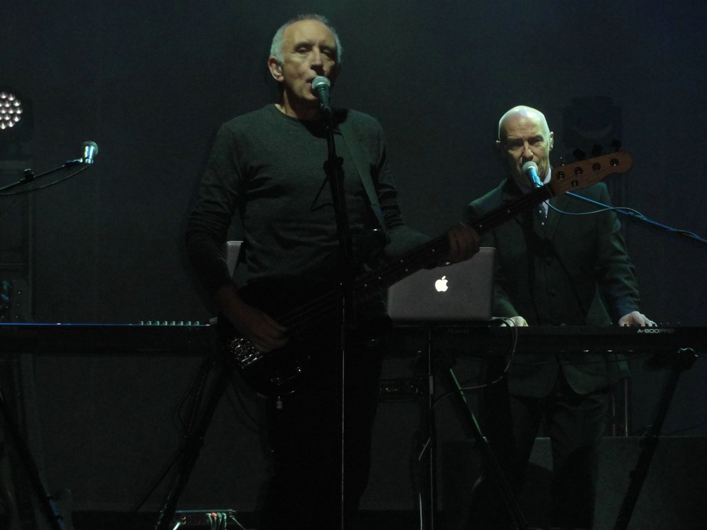 08 Chris Cross and Midge Ure.jpg